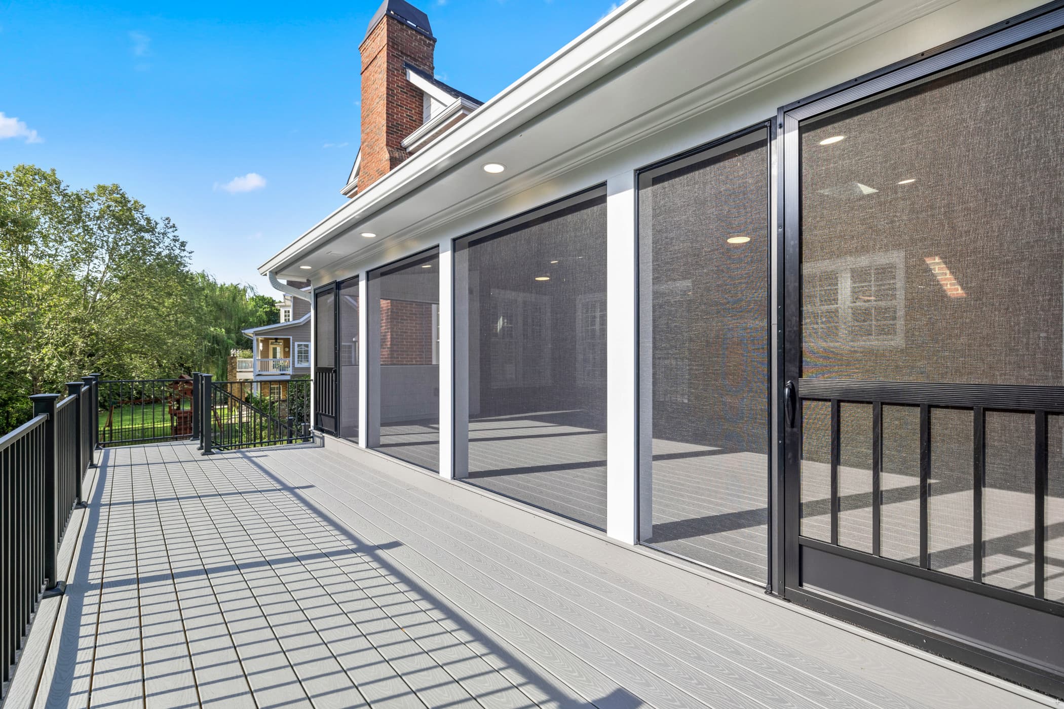 Screened-in deck addition